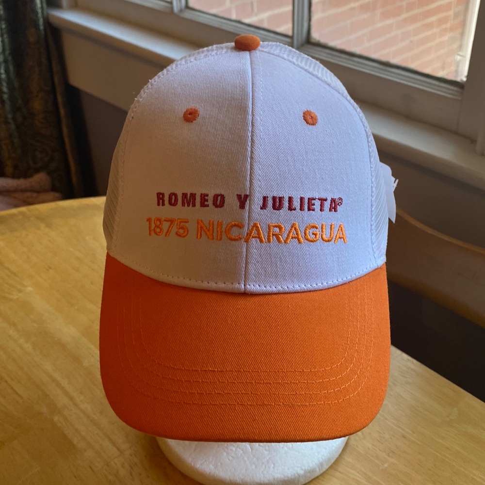 Romeo Y Julieta baseball style hat new